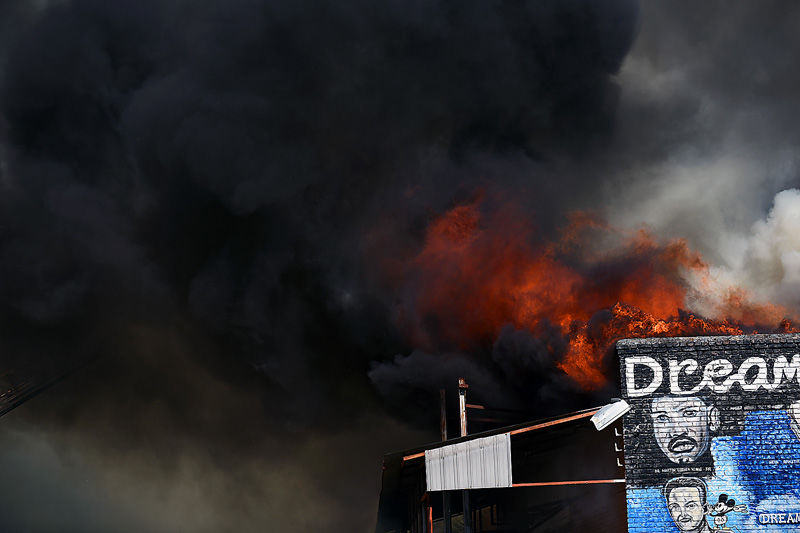 Fire destroys Meadow Gold building
